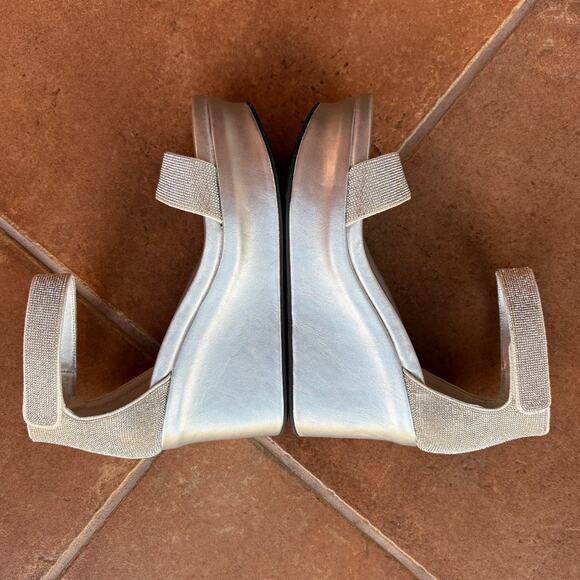 OTBT Status Wedge Rhinestone Covered Metallic Silver Platform Sandals size 9.5 - Picture 11 of 16